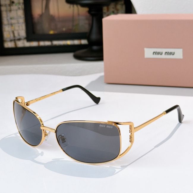 MiuMiu Sunglasses 821490-1