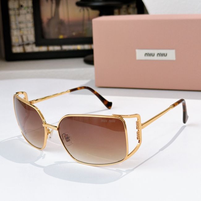 MiuMiu Sunglasses 821490-6