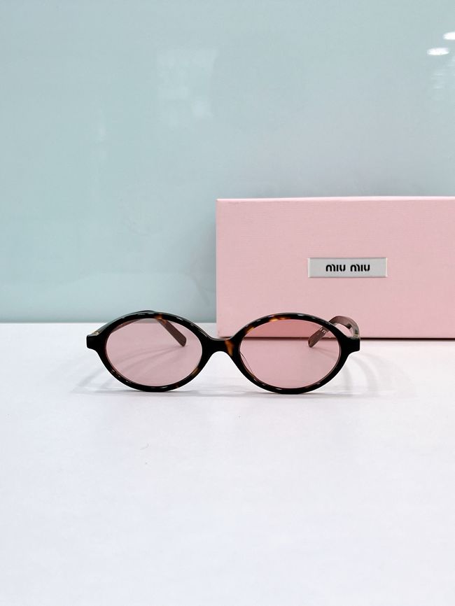 MiuMiu Sunglasses 821491-1