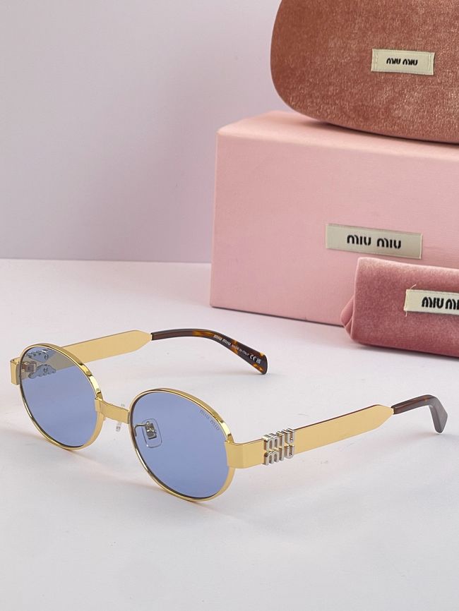 MiuMiu Sunglasses 821495-7