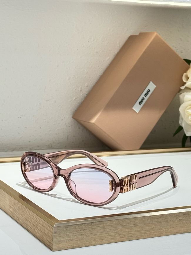 MiuMiu Sunglasses 821497-1