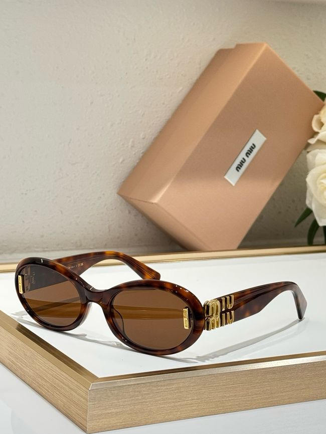 MiuMiu Sunglasses 821497-4