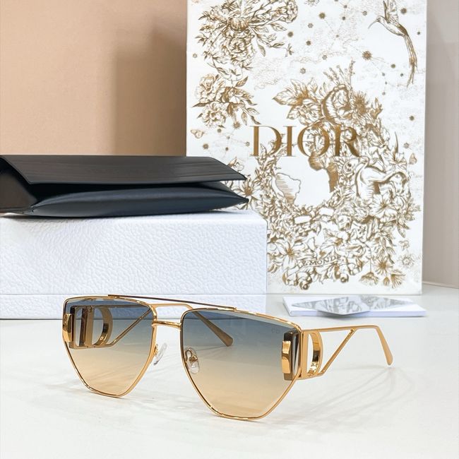 Dior Sunglasses 821533-8 Dior Sunglasses 821533-8
