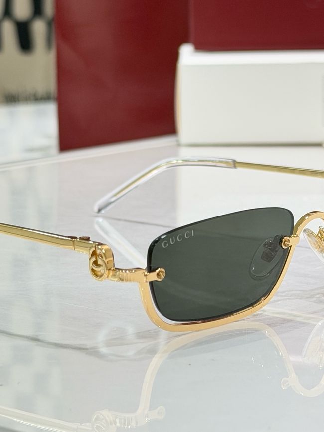 Gucci Sunglasses 821558-2 Gucci Sunglasses 821558-2