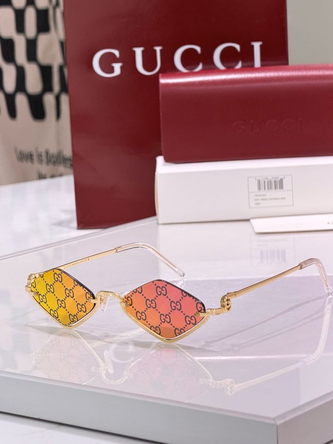 Gucci Sunglasses 821558-4 Gucci Sunglasses 821558-4