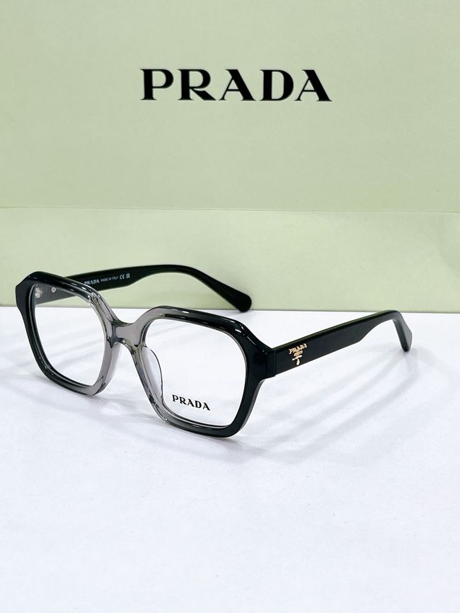 Prada Sunglasses 821611-3