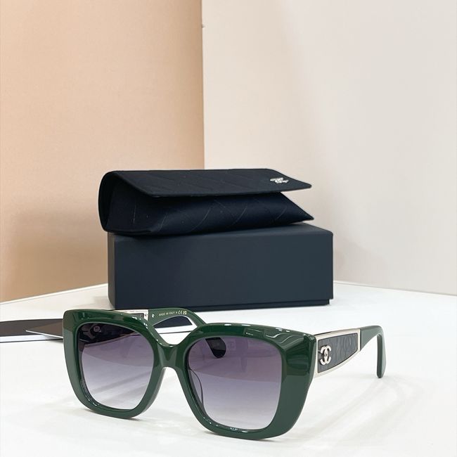 Chanel Sunglasses 821623-6