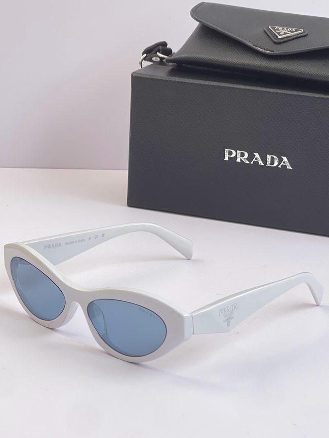 Prada Sunglasses 821617-3
