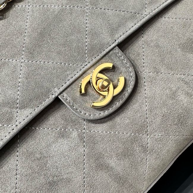 CHANEL Maxi Flapbag AS5640 GRAY CHANEL Maxi Flapbag AS5640 GRAY