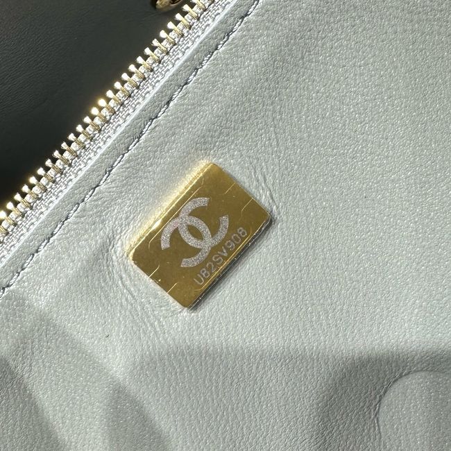 CHANEL Maxi Flapbag AS6281 GRAY
