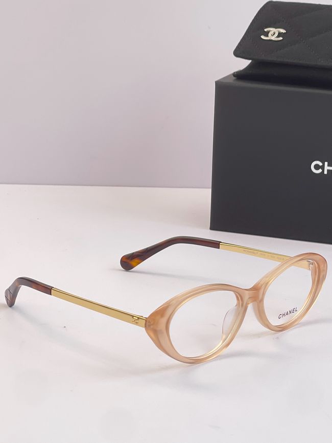 Chanel Sunglasses 821636-3