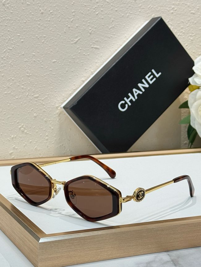 Chanel Sunglasses 821640-2