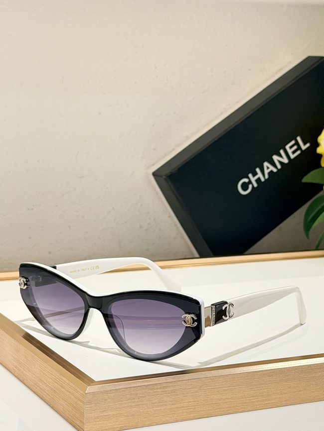 Chanel Sunglasses 821641-5