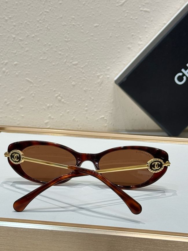Chanel Sunglasses 821642-1