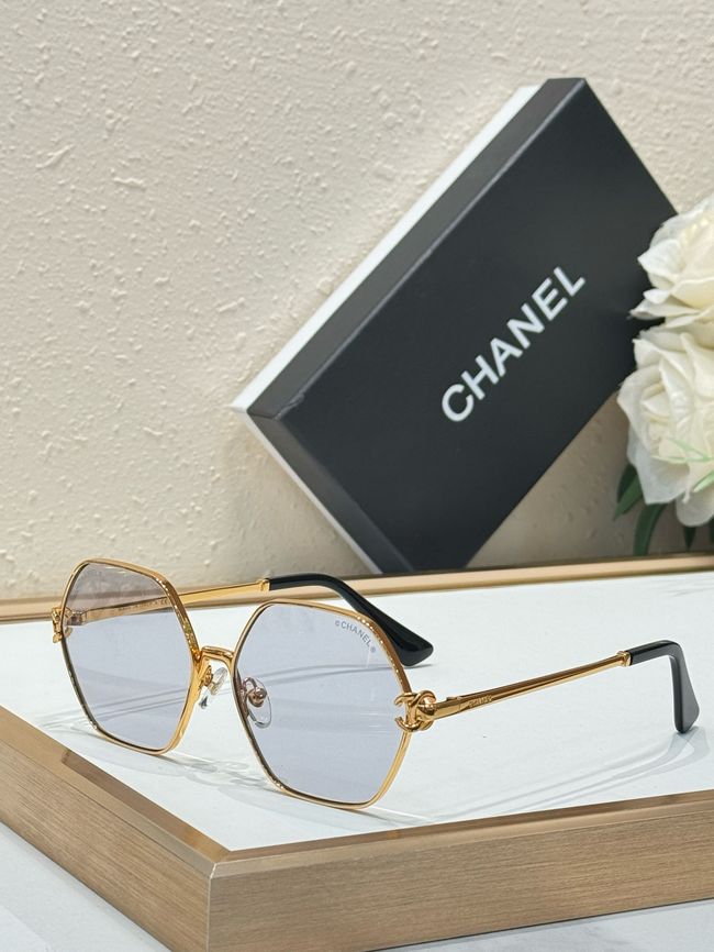 Chanel Sunglasses 821644-1