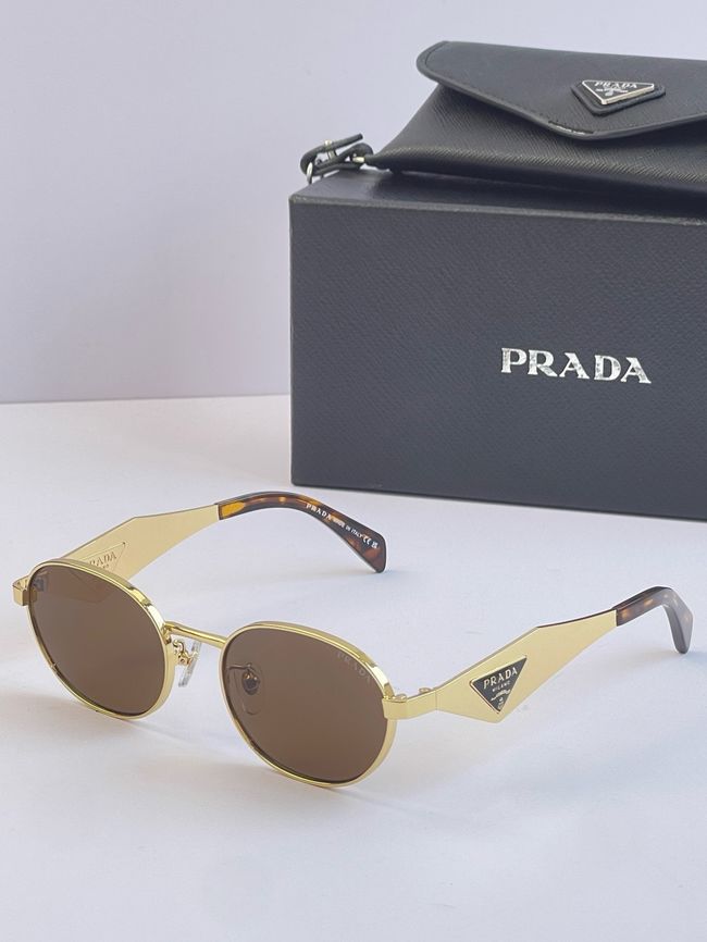 Prada Sunglasses 821637-3