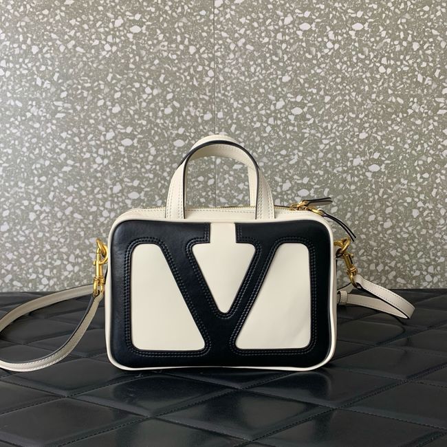 VALENTINO GARAVANI Loco Calf leather bag 0015 black&white VALENTINO GARAVANI Loco Calf leather bag 0015 black&white