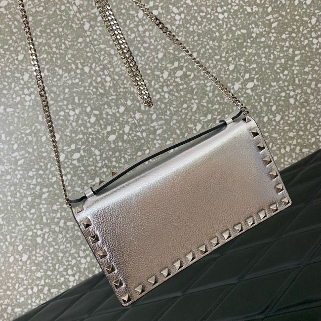 VALENTINO Rockstud calfskin chain bag SHI098 Silver VALENTINO Rockstud calfskin chain bag SHI098 Silver