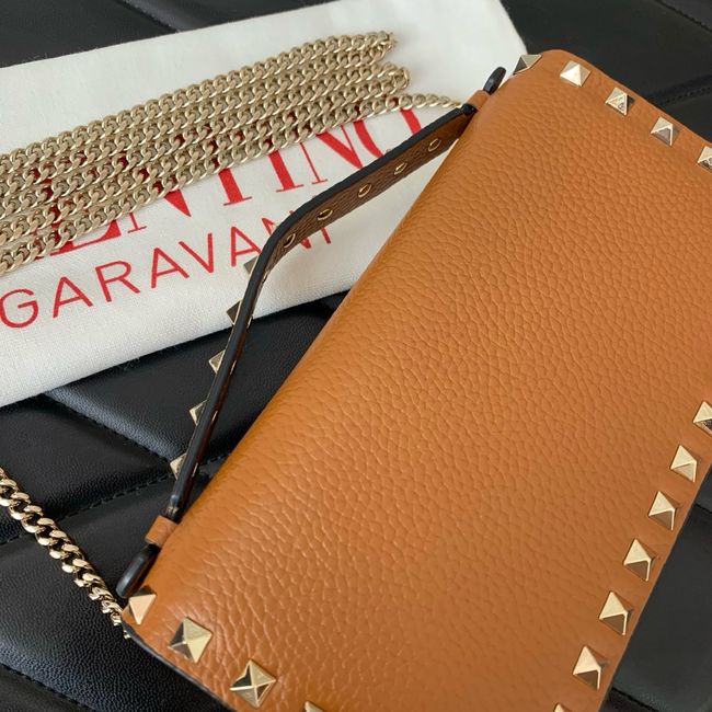 VALENTINO Rockstud calfskin chain bag SHI098 brown VALENTINO Rockstud calfskin chain bag SHI098 brown