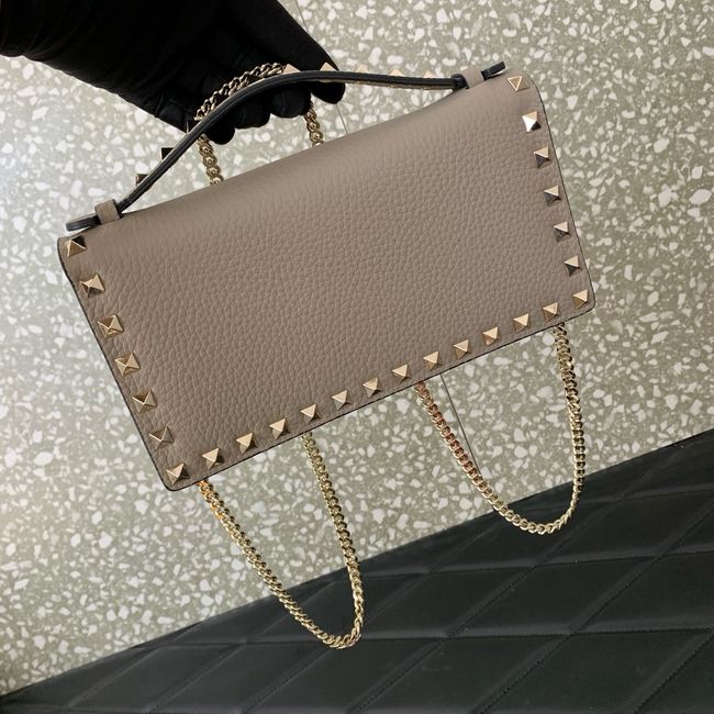 VALENTINO Rockstud calfskin chain bag SHI098 gray VALENTINO Rockstud calfskin chain bag SHI098 gray