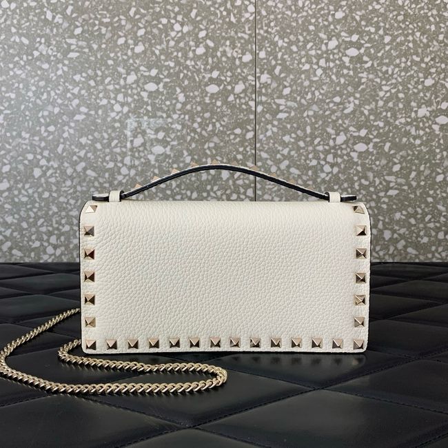 VALENTINO Rockstud calfskin chain bag SHI098 white