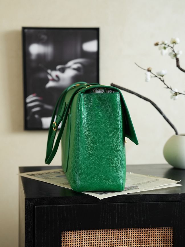 Chanel SPRING SUMMER MAXI FLAP BAG AS6233 green Chanel SPRING SUMMER MAXI FLAP BAG AS6233 green