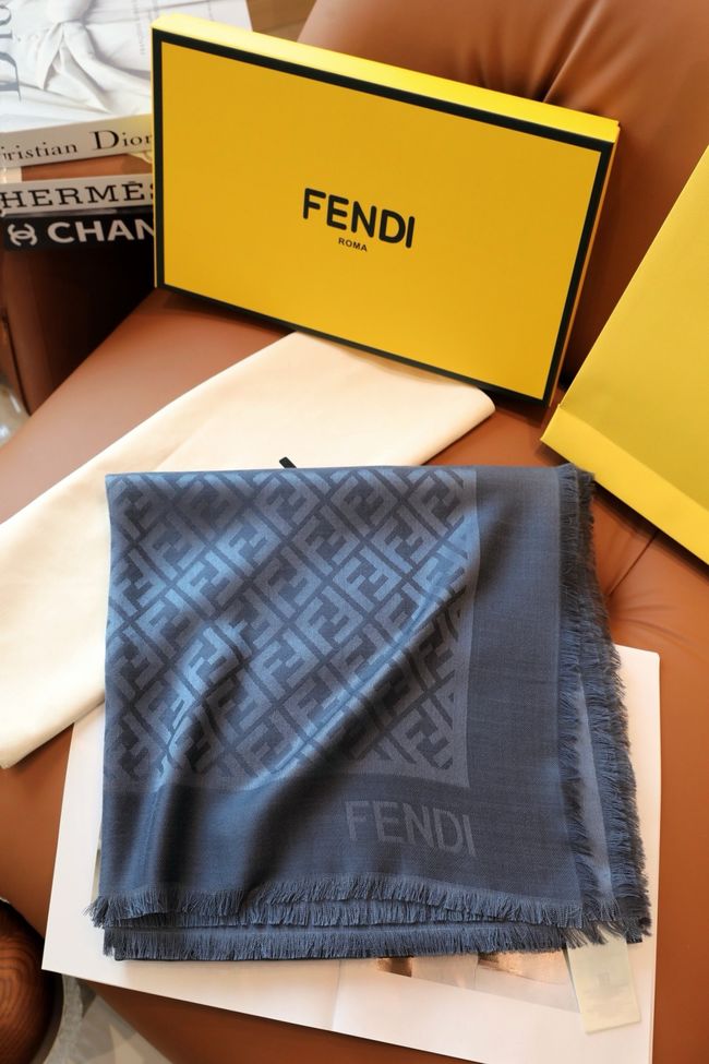 Fendi Shawl Wool Silk and Cotton 06388-2 Fendi Shawl Wool Silk and Cotton 06388-2