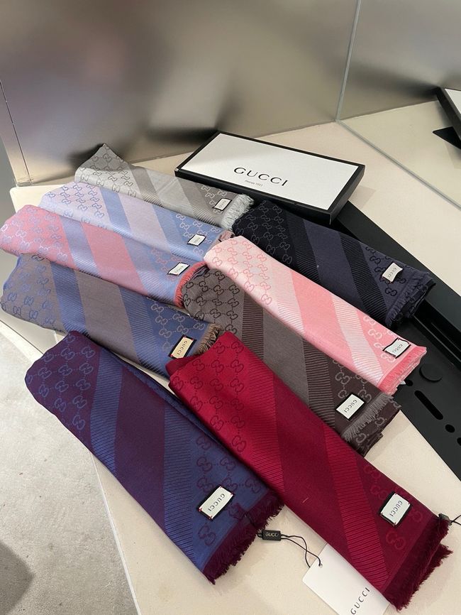 Gucci Shawl Wool Silk and Cotton 06389-1 Gucci Shawl Wool Silk and Cotton 06389-1