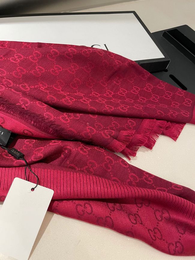 Gucci Shawl Wool Silk and Cotton 06389-3 Gucci Shawl Wool Silk and Cotton 06389-3