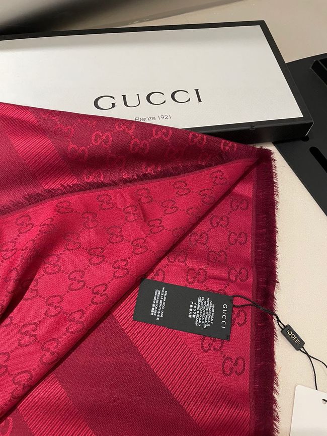 Gucci Shawl Wool Silk and Cotton 06389-3 Gucci Shawl Wool Silk and Cotton 06389-3