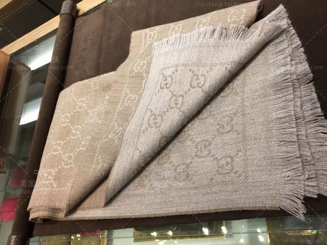 Gucci cashmere scarf 06390-3 Gucci cashmere scarf 06390-3