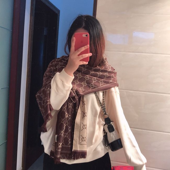Gucci cashmere scarf 06390-4
