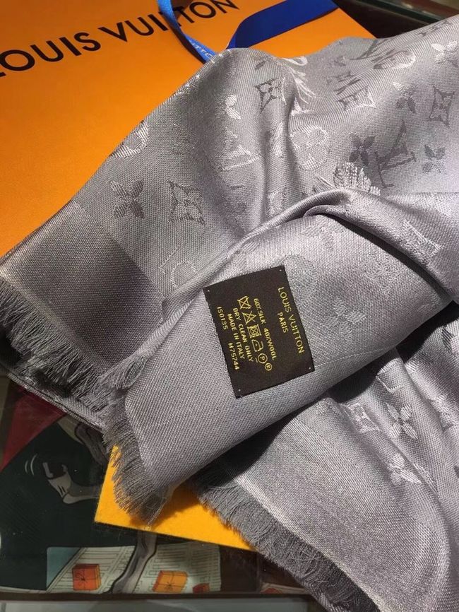 Louis Vuitton Monogram Shine Shawl M98772-4 Louis Vuitton Monogram Shine Shawl M98772-4
