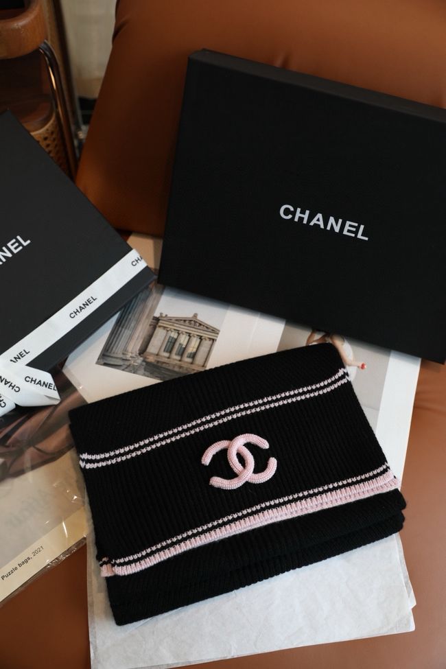 Chanel Wool & Cashmere scarf B25976-1 Chanel Wool & Cashmere scarf B25976-1