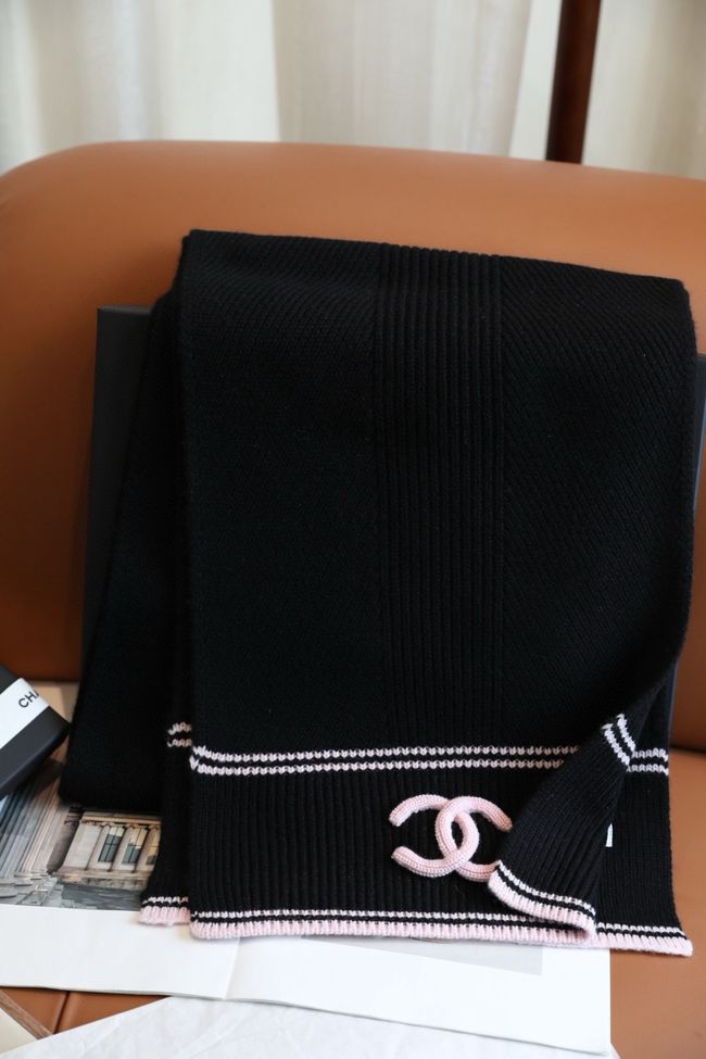 Chanel Wool & Cashmere scarf B25976-1 Chanel Wool & Cashmere scarf B25976-1