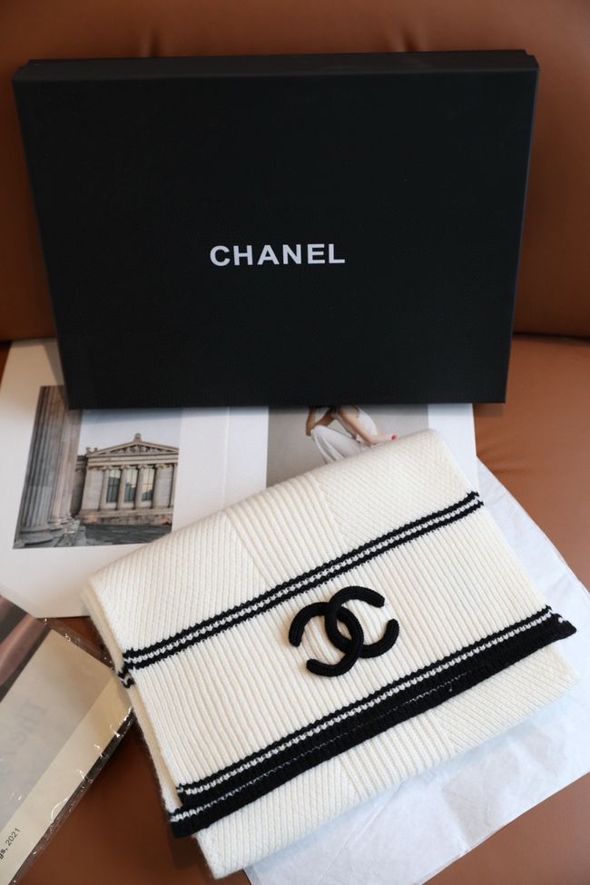 Chanel Wool & Cashmere scarf B25976-2 Chanel Wool & Cashmere scarf B25976-2
