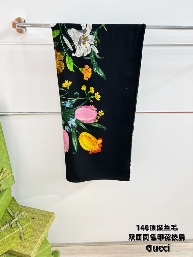 Gucci cashmere Shawl 06392-3 Gucci cashmere Shawl 06392-3