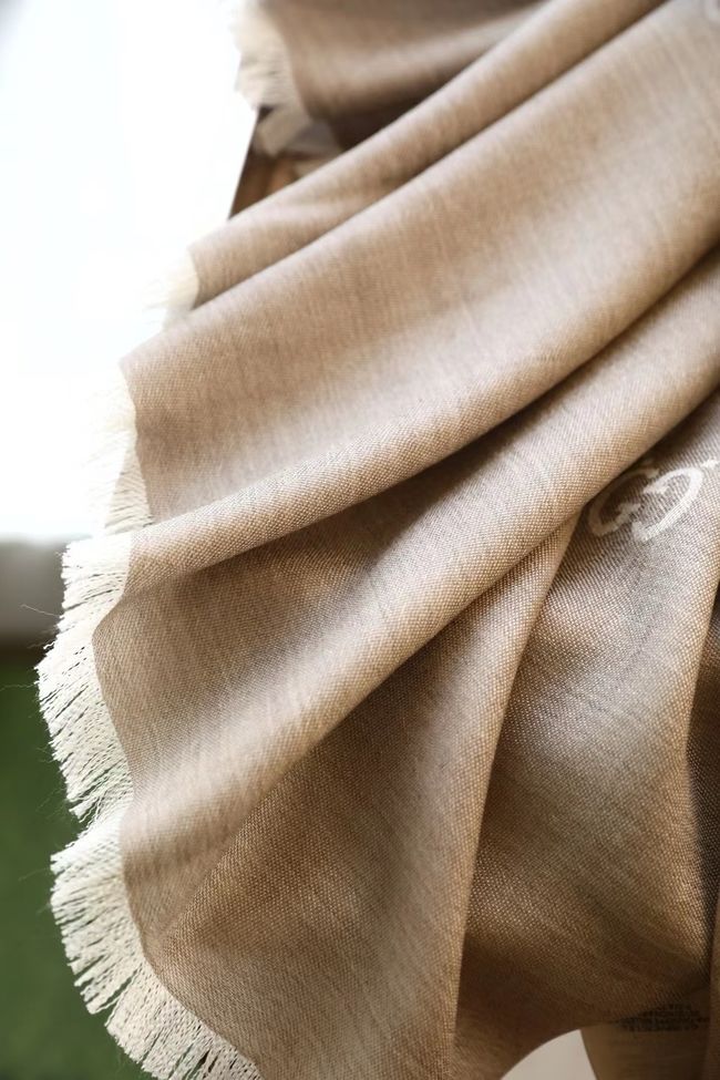 Gucci cashmere scarf 06393-2 Gucci cashmere scarf 06393-2