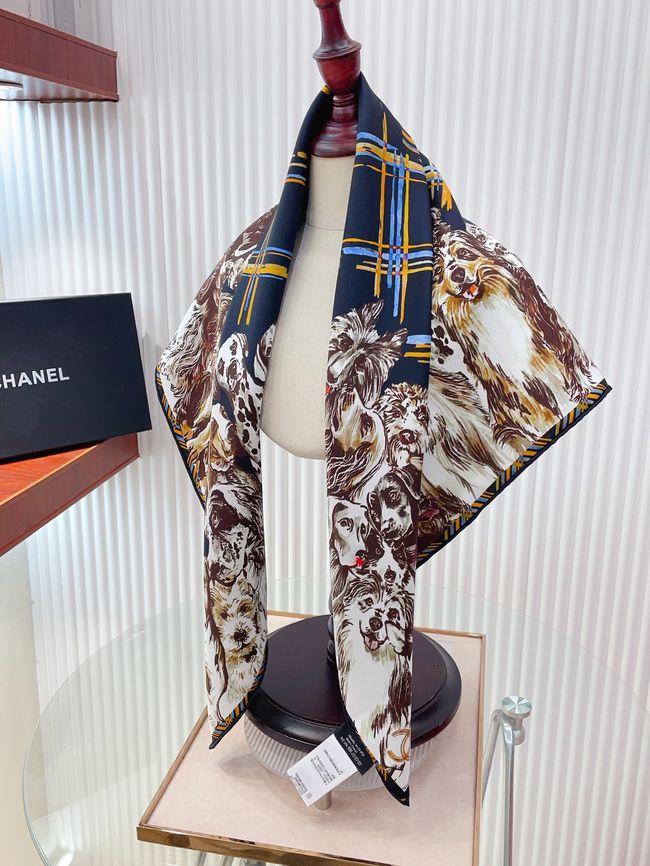 Chanel silk scarf B25981-1 Chanel silk scarf B25981-1