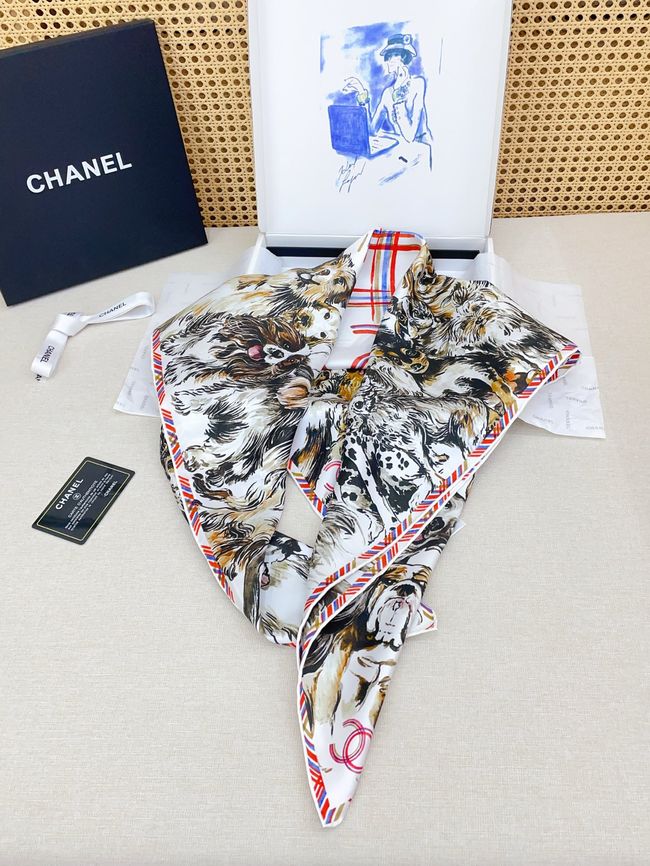 Chanel silk scarf B25981-2 Chanel silk scarf B25981-2