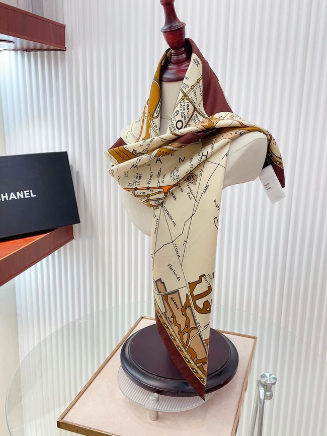 Chanel silk scarf B25984-1 Chanel silk scarf B25984-1