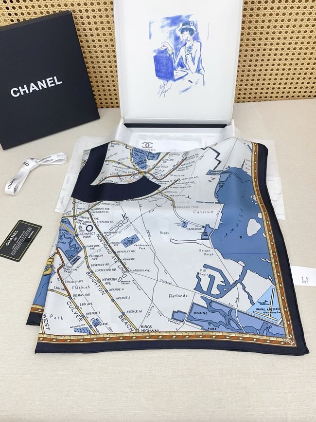 Chanel silk scarf B25984-2 Chanel silk scarf B25984-2