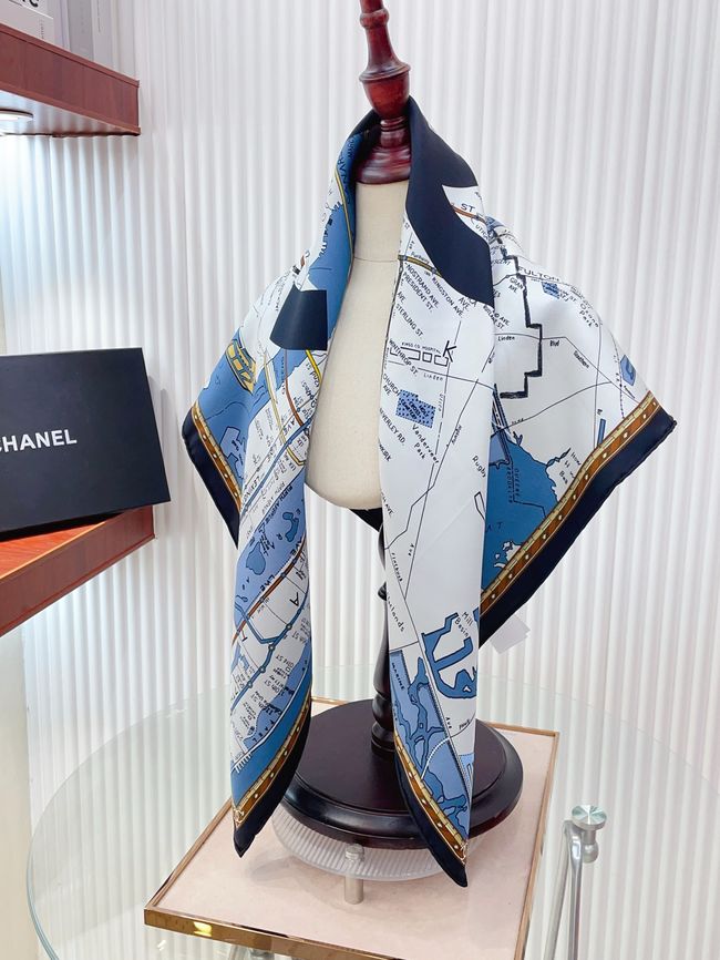 Chanel silk scarf B25984-2 Chanel silk scarf B25984-2