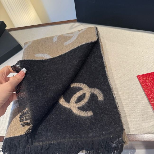 Chanel cashmere scarf B25986-1 Chanel cashmere scarf B25986-1