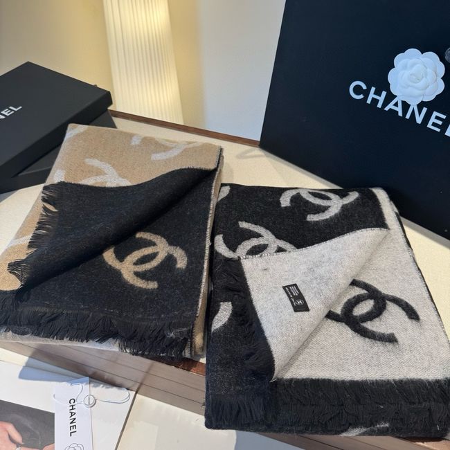 Chanel cashmere scarf B25986-1 Chanel cashmere scarf B25986-1