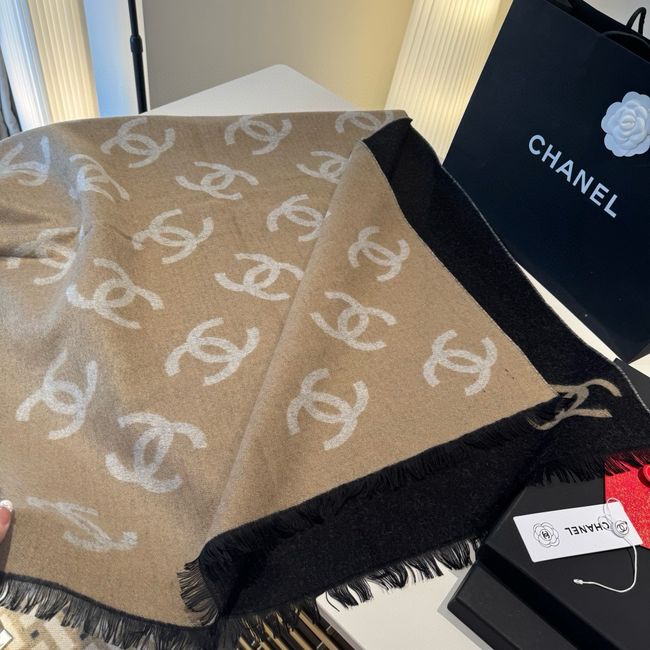 Chanel cashmere scarf B25986-1 Chanel cashmere scarf B25986-1
