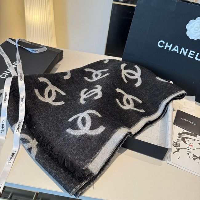 Chanel cashmere scarf B25986-2 Chanel cashmere scarf B25986-2