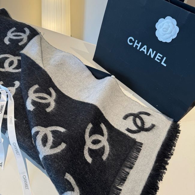 Chanel cashmere scarf B25986-2 Chanel cashmere scarf B25986-2