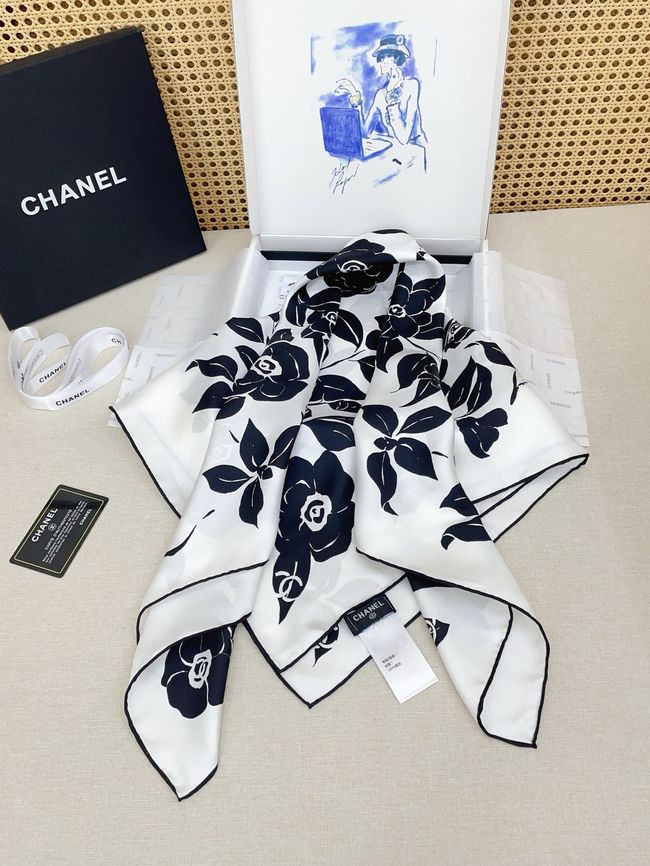 Chanel silk scarf B25987-1 Chanel silk scarf B25987-1