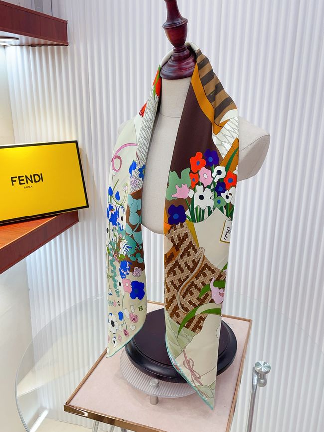 Fendi silk Square 90 06390-1